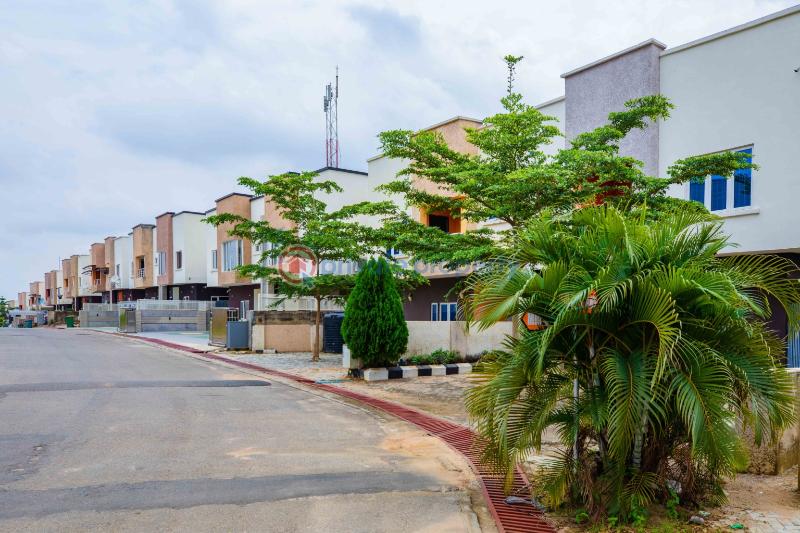 Tastefully furnished apartment - 2 2 bedroom Block Of Flats Short let Paradise Court Idu Area 1-11 Abuja Phase 1  - 2