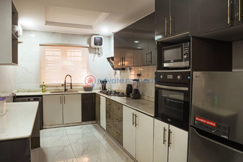 2 bedroom Block Of Flats Short let Ikeja GRA Lagos - 2