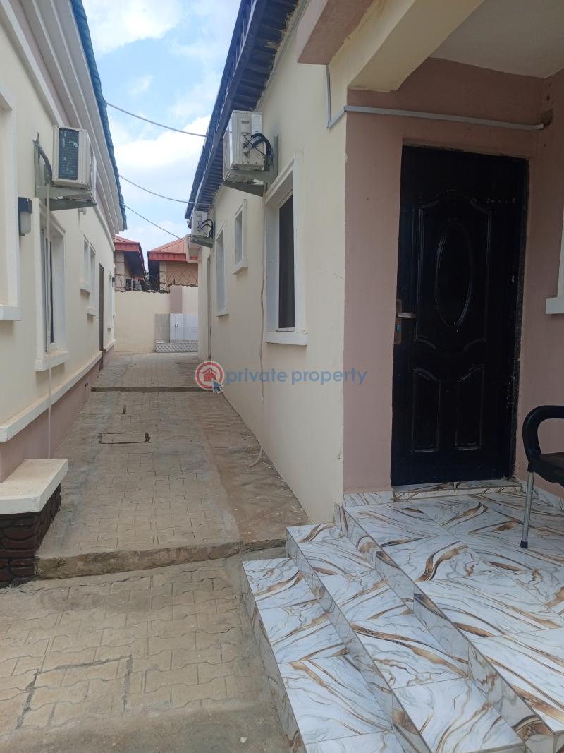 6 bedroom Detached Bungalow For Sale Efab Estate Lokogoma Abuja Phase 2  - 5