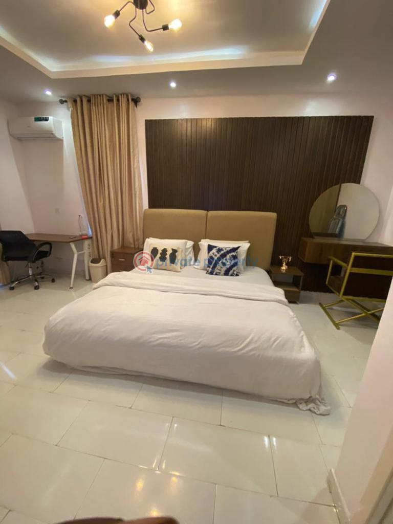 2 bedroom Terrace Short let Triangle At Enyo/chisco Near Covenant Church, Ikate Lekki Lagos - 5