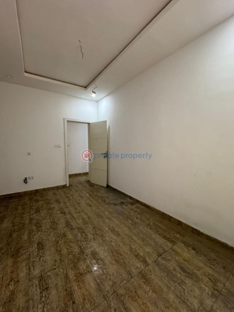 1 bedroom Self Contain For Rent Along Lekki Expressway Lagos - 1