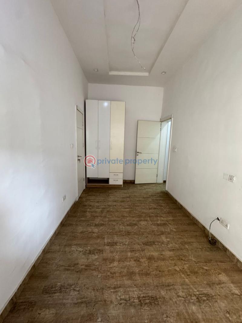 1 bedroom Self Contain For Rent Along Lekki Expressway Lagos - 2