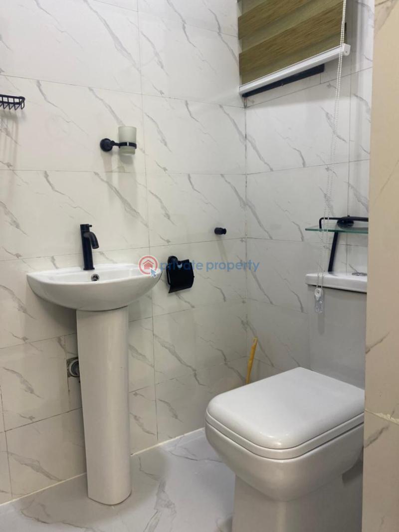 1 bedroom Commercial Property Short let Sabo, Yaba Yaba Lagos - 3