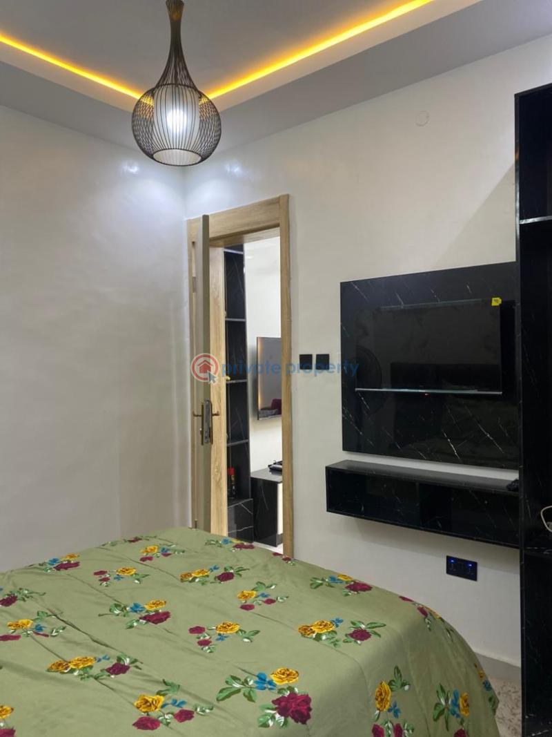 1 bedroom Commercial Property Short let Sabo Yaba Lagos - 3