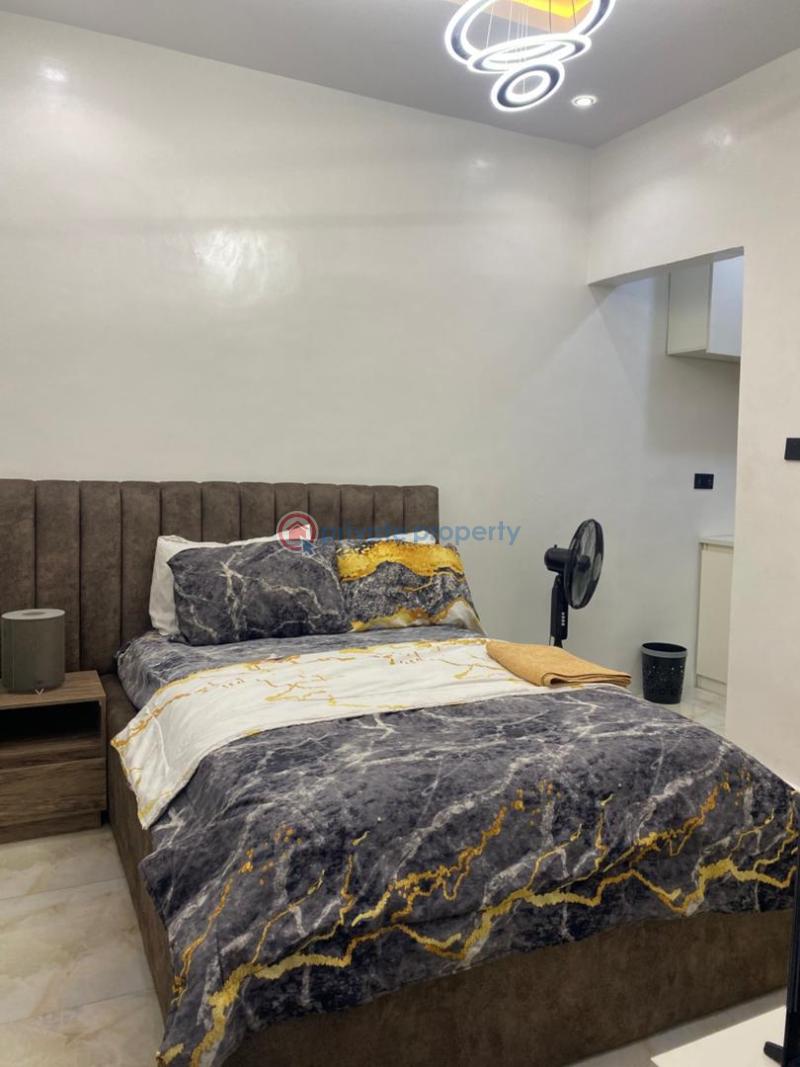 1 bedroom Commercial Property Short let Sabo, Yaba Yaba Lagos - 6