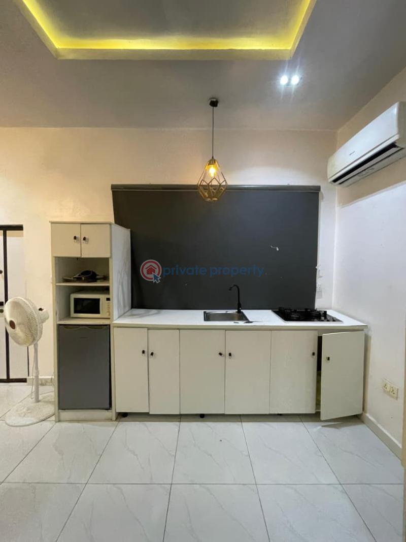 1 bedroom Studio Apartment For Rent Off Spg Road, Walking Distance Ologolo Lekki Lagos - 4