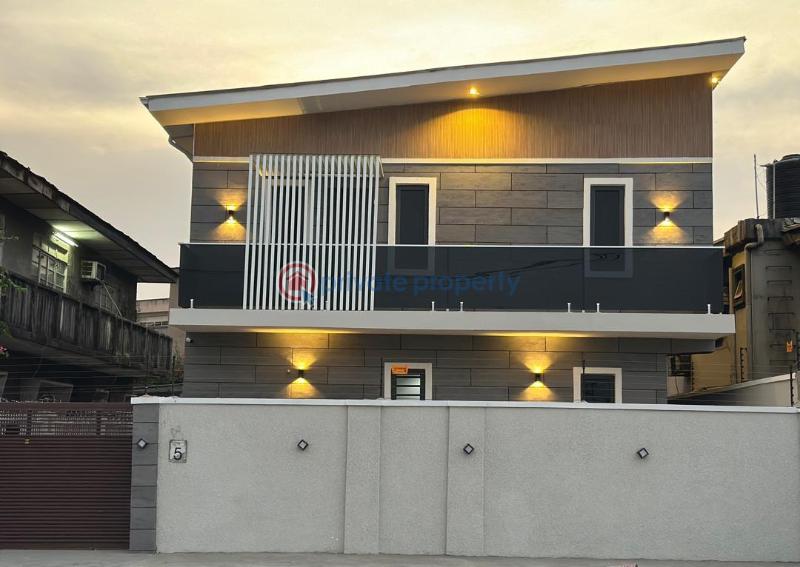 1 bedroom Studio Apartment Short let Oweh Street Jibowu Yaba Lagos - 4