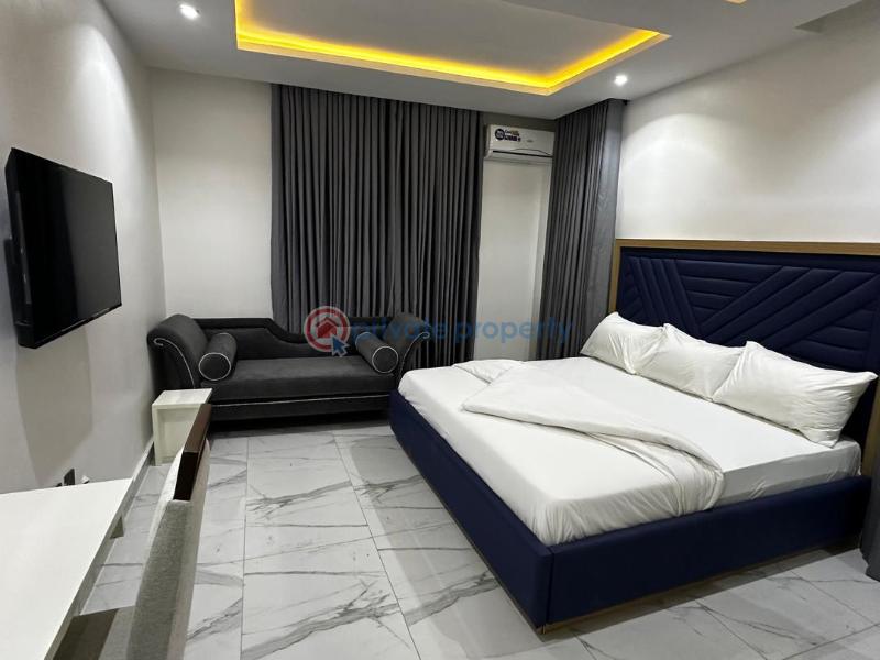 1 bedroom Studio Apartment Short let Oweh Street Jibowu Yaba Lagos - 0