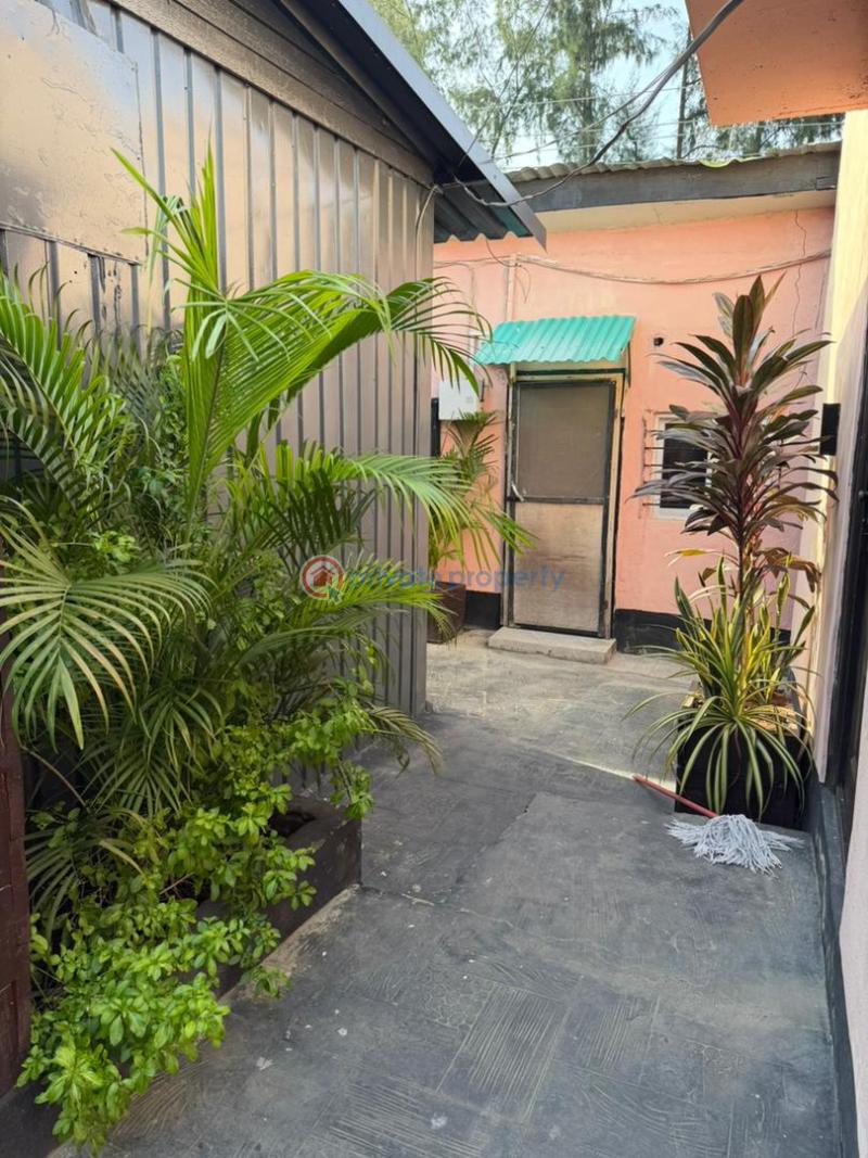 1 bedroom Studio Apartment For Rent Oniru Victoria Island Lagos - 4