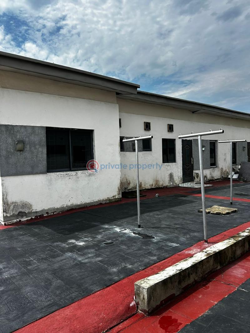 3 bedroom Terraced Bungalow For Sale Beechwood Park Estate Lakowe Ajah Lagos - 2