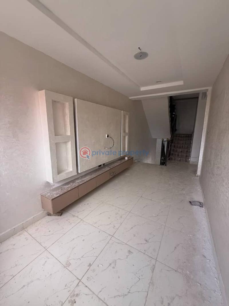 3 bedroom Townhouse For Sale Kubwa Abuja Phase 4  - 5