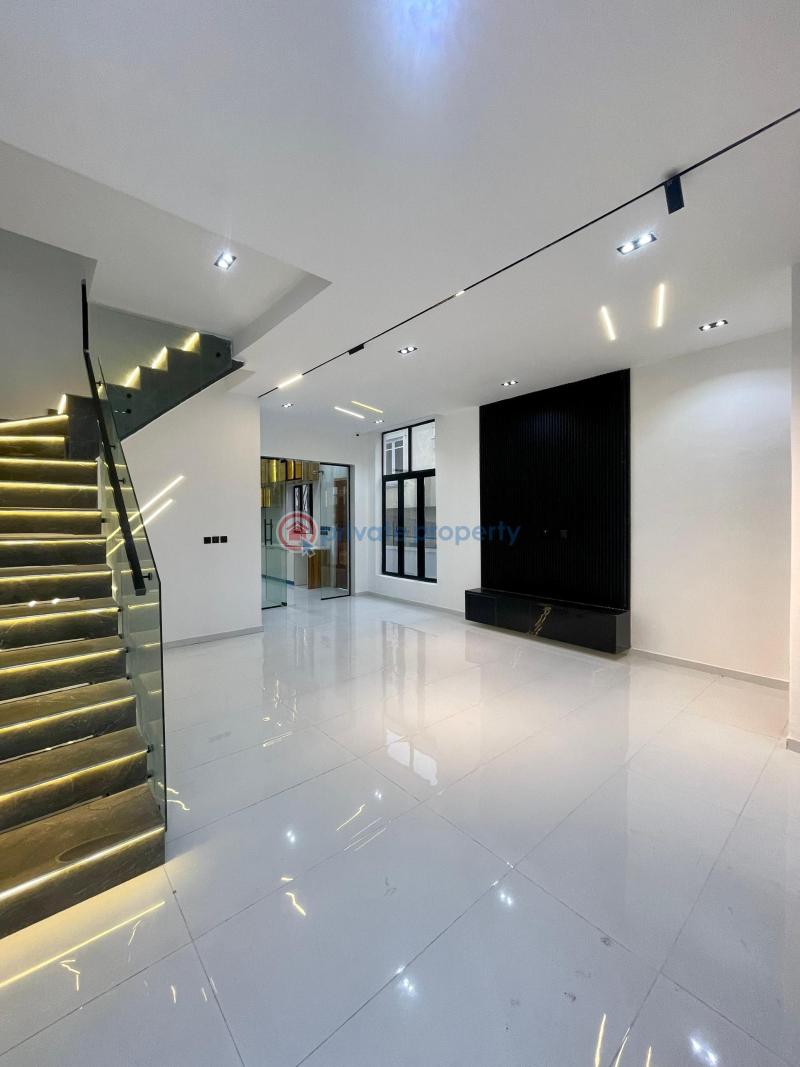 4 bedroom Detached Duplex For Sale Estate Ikota Lekki Lagos - 2