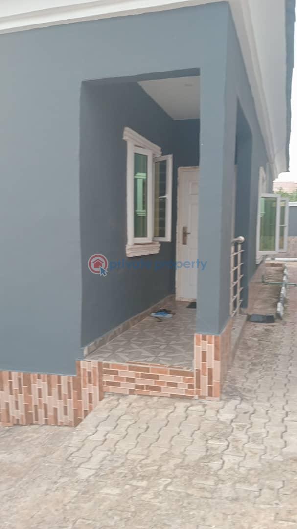 5 bedroom Duplex For Sale Jankata Akala Express Ibadan Oyo - 0