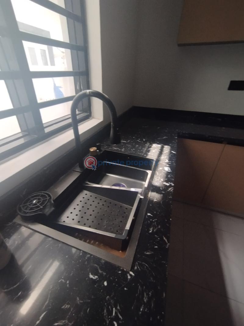 5 bedroom Detached Duplex For Sale Estate Osapa London Lekki Lagos - 15