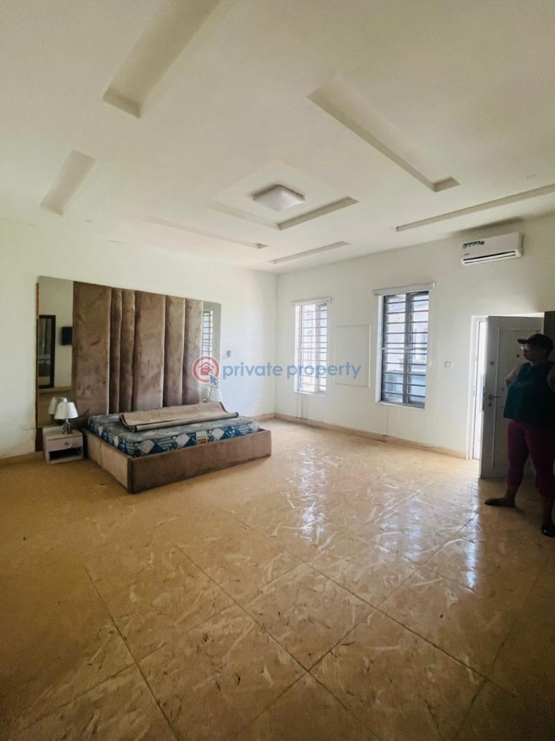 1 bedroom Self Contain For Rent Estate Lekki Lagos - 0