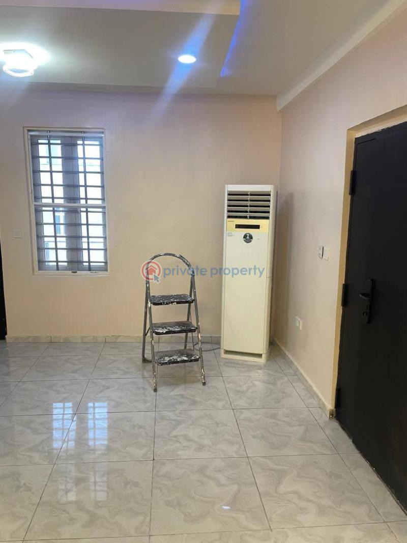 3 bedroom Townhouse For Sale Karmo Abuja Phase 3  - 2