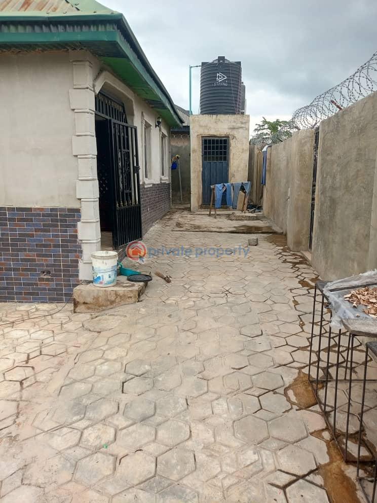 3 bedroom Block Of Flats For Rent Alayo Estate Jiboye Off Apata Apata Ibadan Oyo - 0