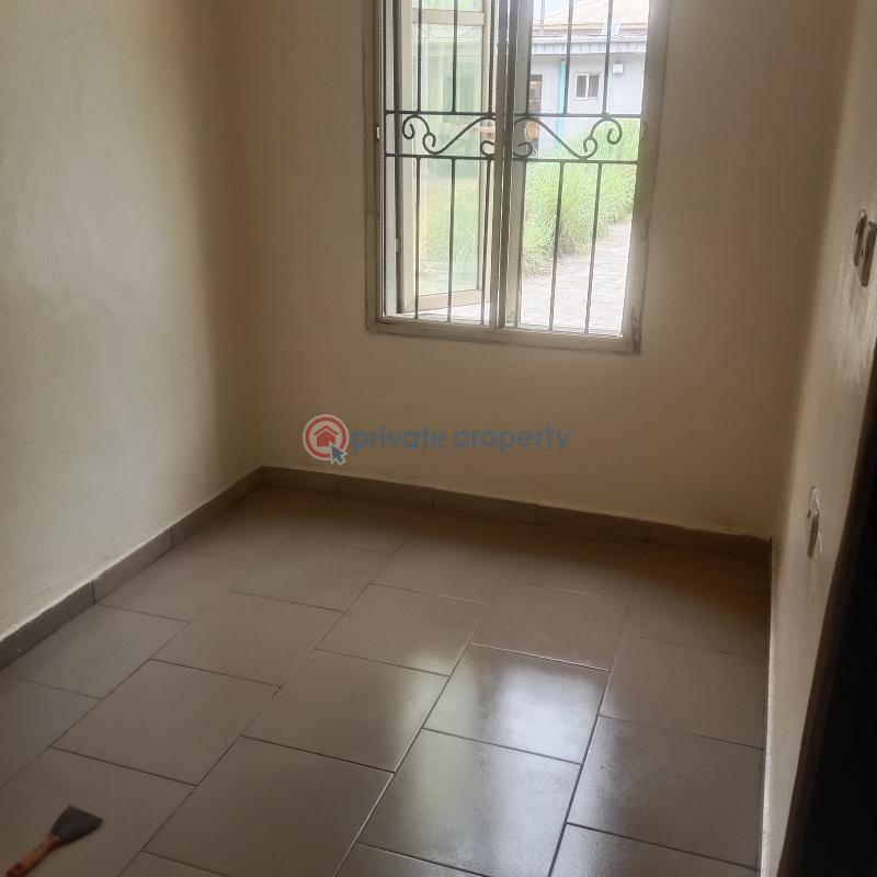 2 bedroom Block Of Flats For Rent Raymond Opara Estate Off Okota Road By Chemist Bus Stop. Okota Isolo Lagos - 9