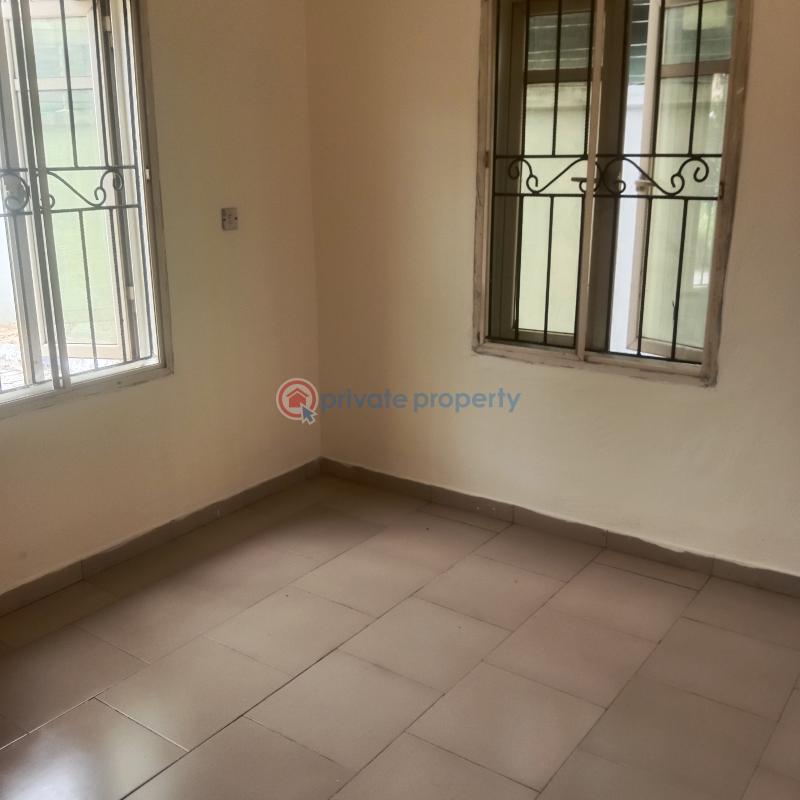 2 bedroom Block Of Flats For Rent Raymond Opara Estate Off Okota Road By Chemist Bus Stop. Okota Isolo Lagos - 8