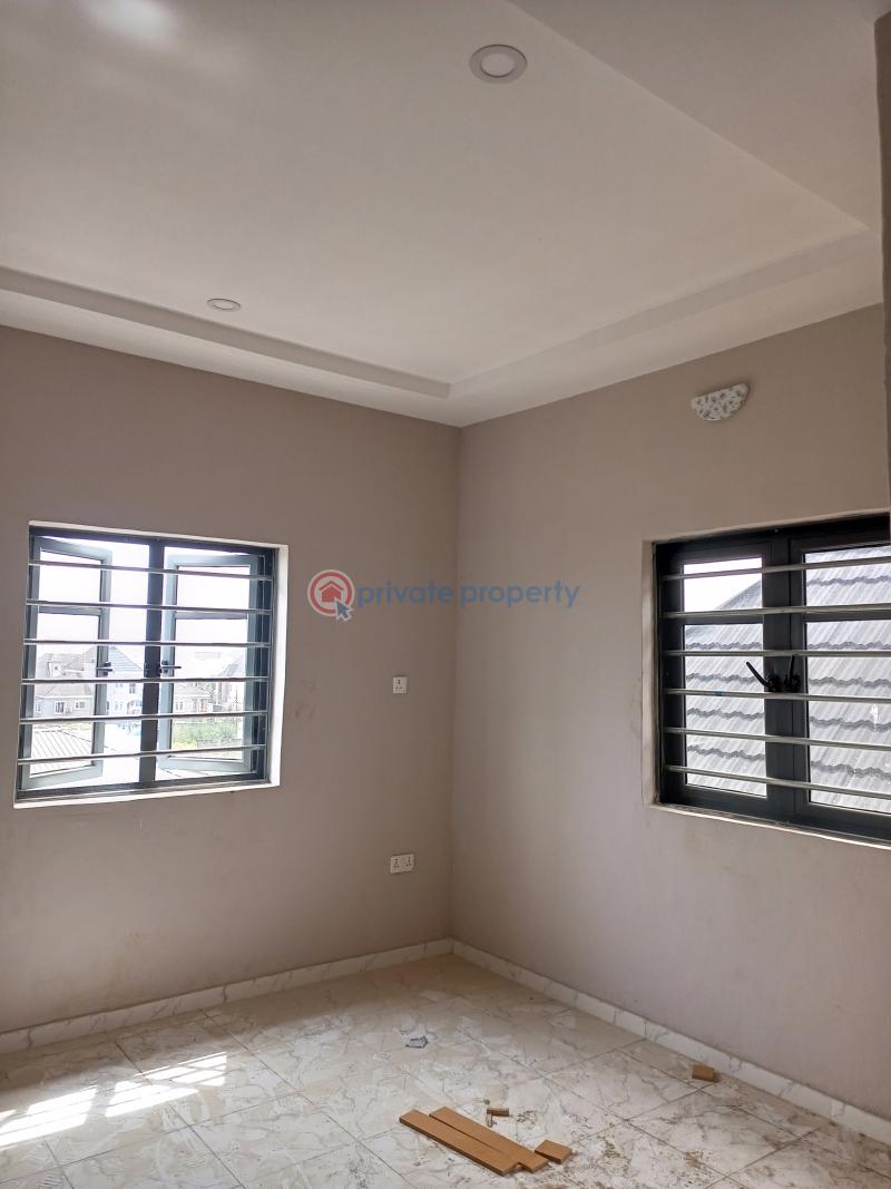 2 bedroom Block Of Flats For Rent Destiny Bus Stop Isheri Oshun Close To The Bus Stop. Bucknor Estate Isolo Lagos - 7