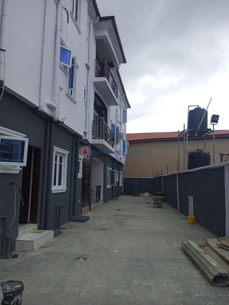 2 bedroom Block Of Flats For Rent Canoe Axis Okeafa Oke-afa Isolo Lagos - 10