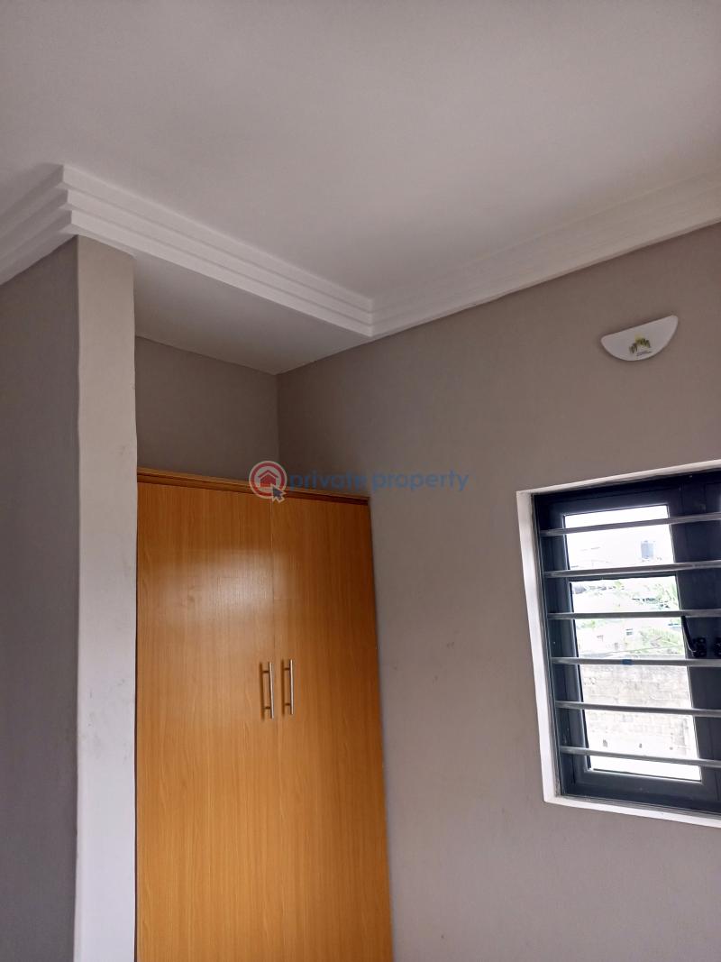 2 bedroom Block Of Flats For Rent Destiny Bus Stop Isheri Oshun Close To The Bus Stop. Bucknor Estate Isolo Lagos - 8