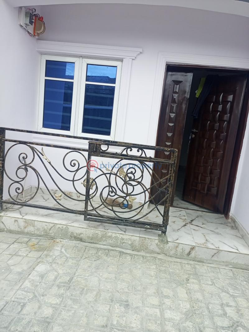 2 bedroom Block Of Flats For Rent Canoe Axis Okeafa Oke-afa Isolo Lagos - 9