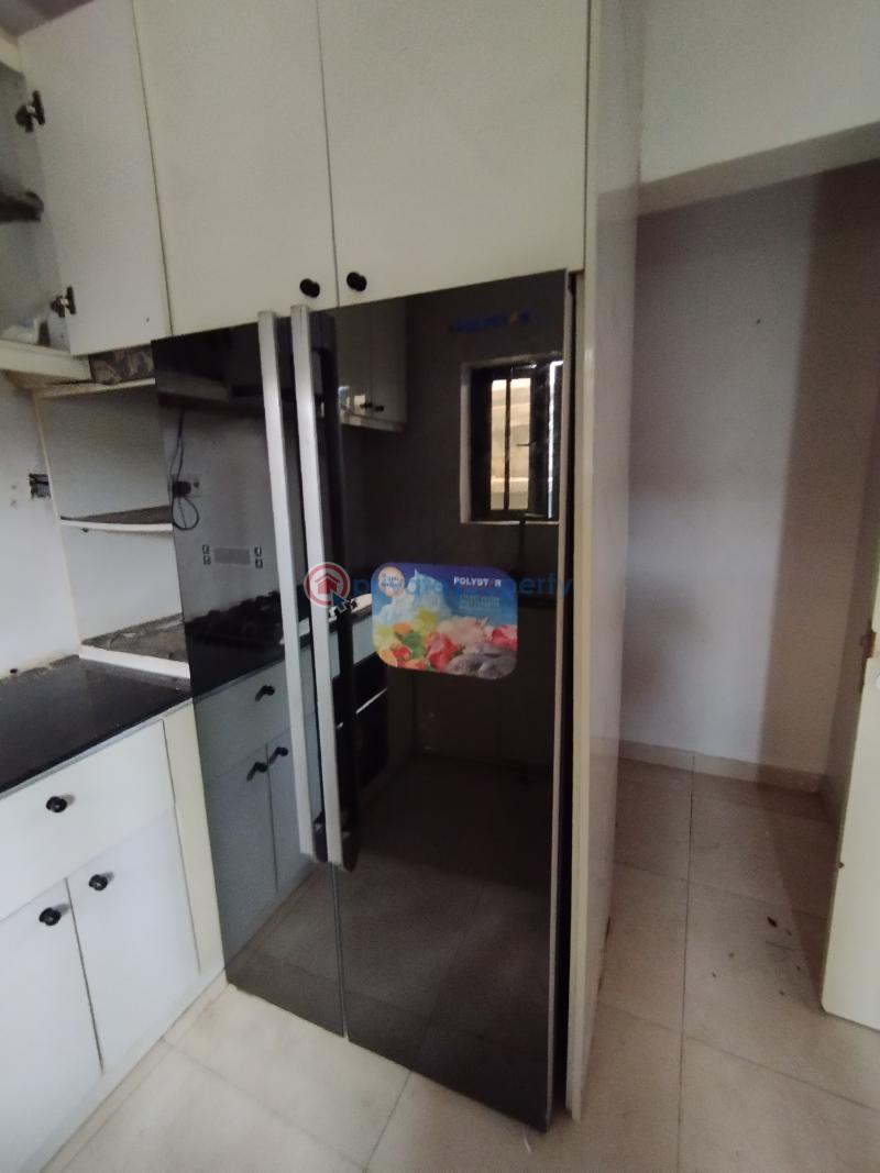 3 bedroom Terraced Duplex For Rent Estate Lekki Lagos - 4