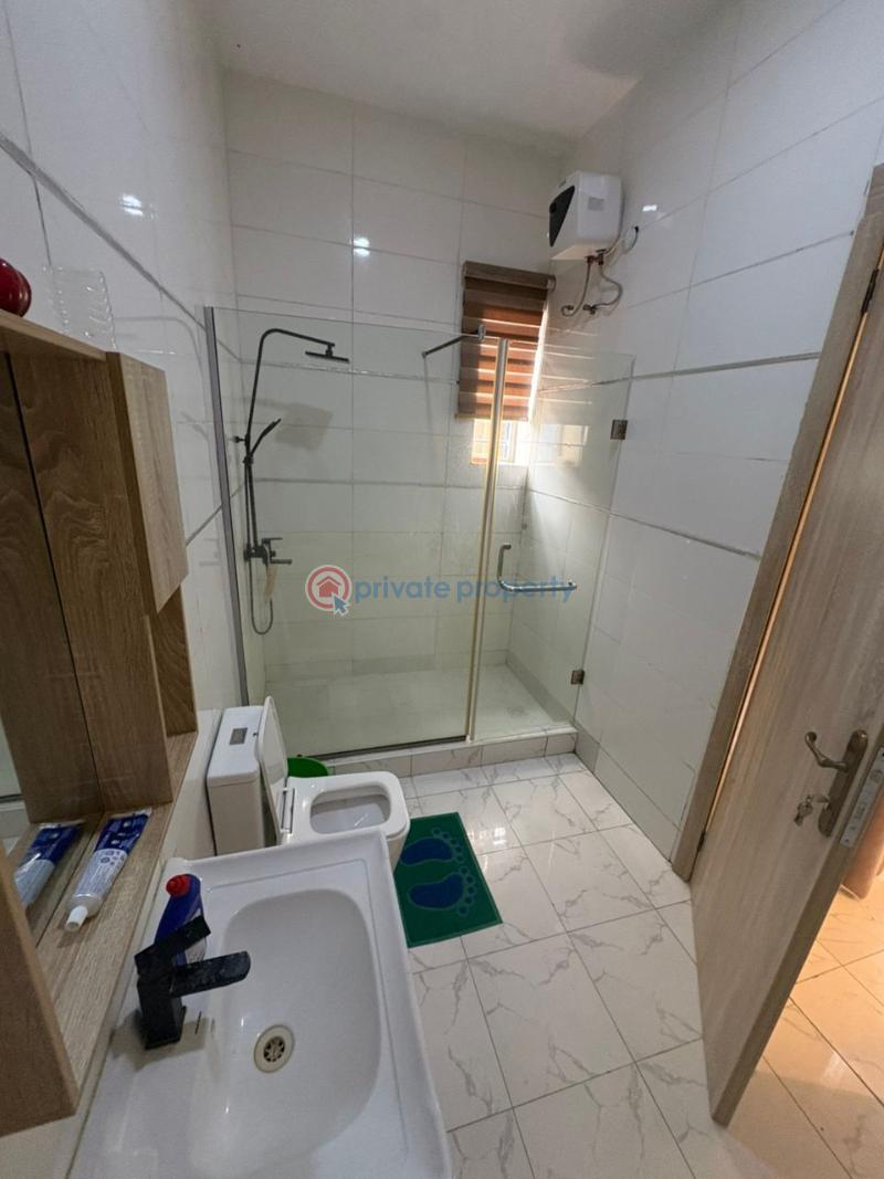 1 bedroom Mini Flat For Rent Estate Lekki Lagos - 3