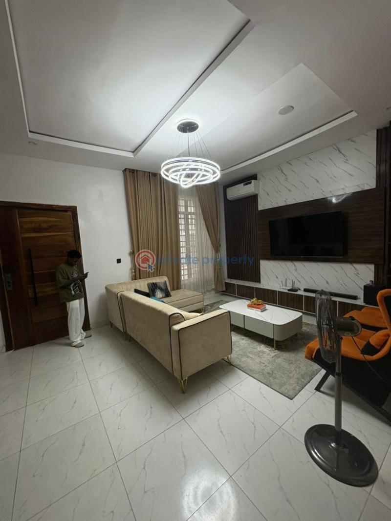 1 bedroom Mini Flat For Rent Estate Lekki Lagos - 1