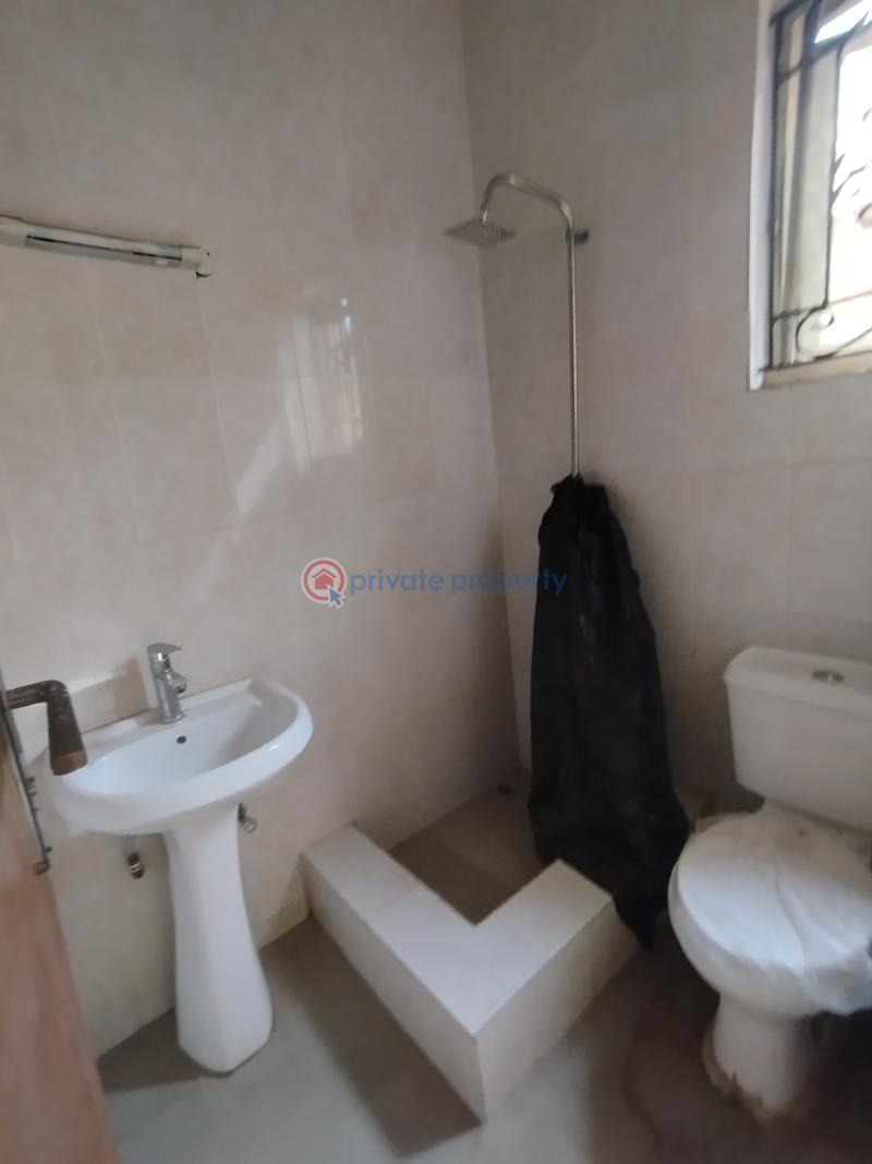 3 bedroom Flat & Apartment For Rent Estate Ikota Lekki Lagos - 11