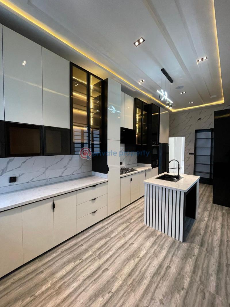 5 bedroom Detached Duplex For Sale Estate Lekki Lagos - 2