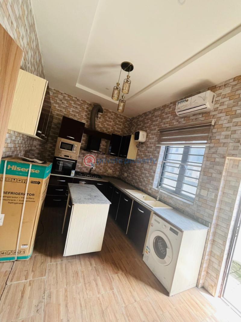 1 bedroom Mini Flat For Rent Estate Lekki Lagos - 2