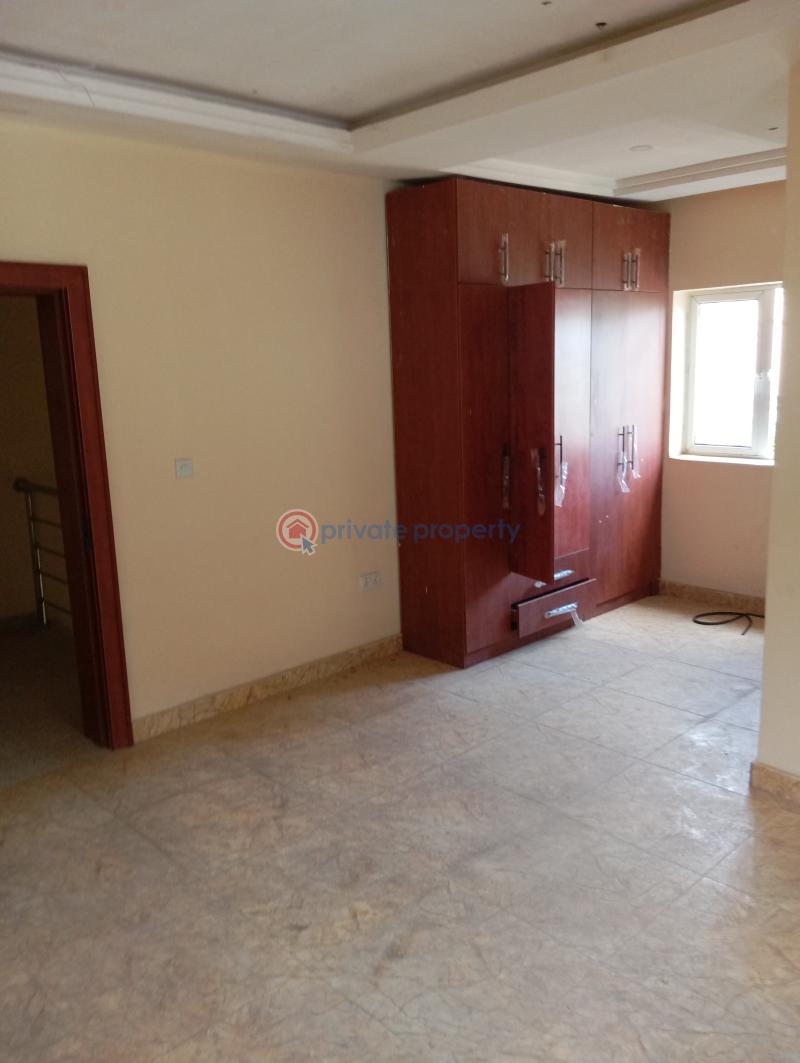 4 bedroom Terrace For Rent Aduvie International Jahi Abuja Phase 2  - 3