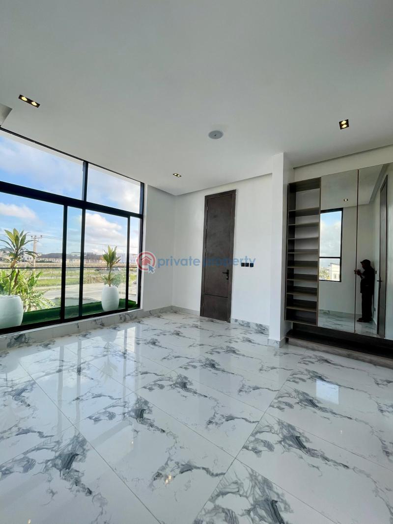 6 bedroom Detached Duplex For Sale Estate Osapa London Lekki Lagos - 9