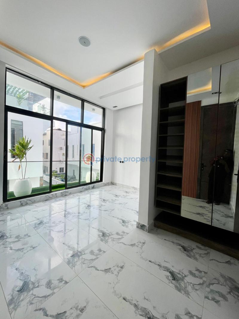 6 bedroom Detached Duplex For Sale Estate Osapa Lekki Lagos - 16