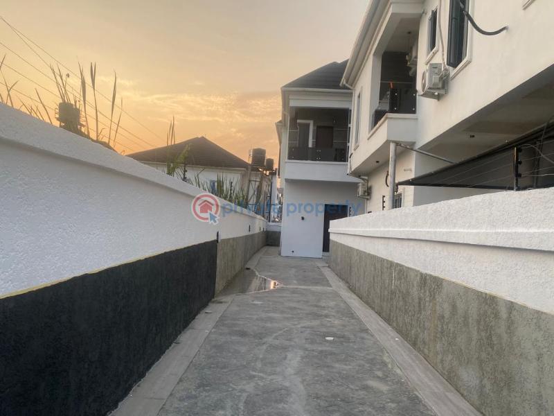 4 bedroom Block Of Flats For Rent Happyland Estate Monastery Road Sangotedo Lagos - 0