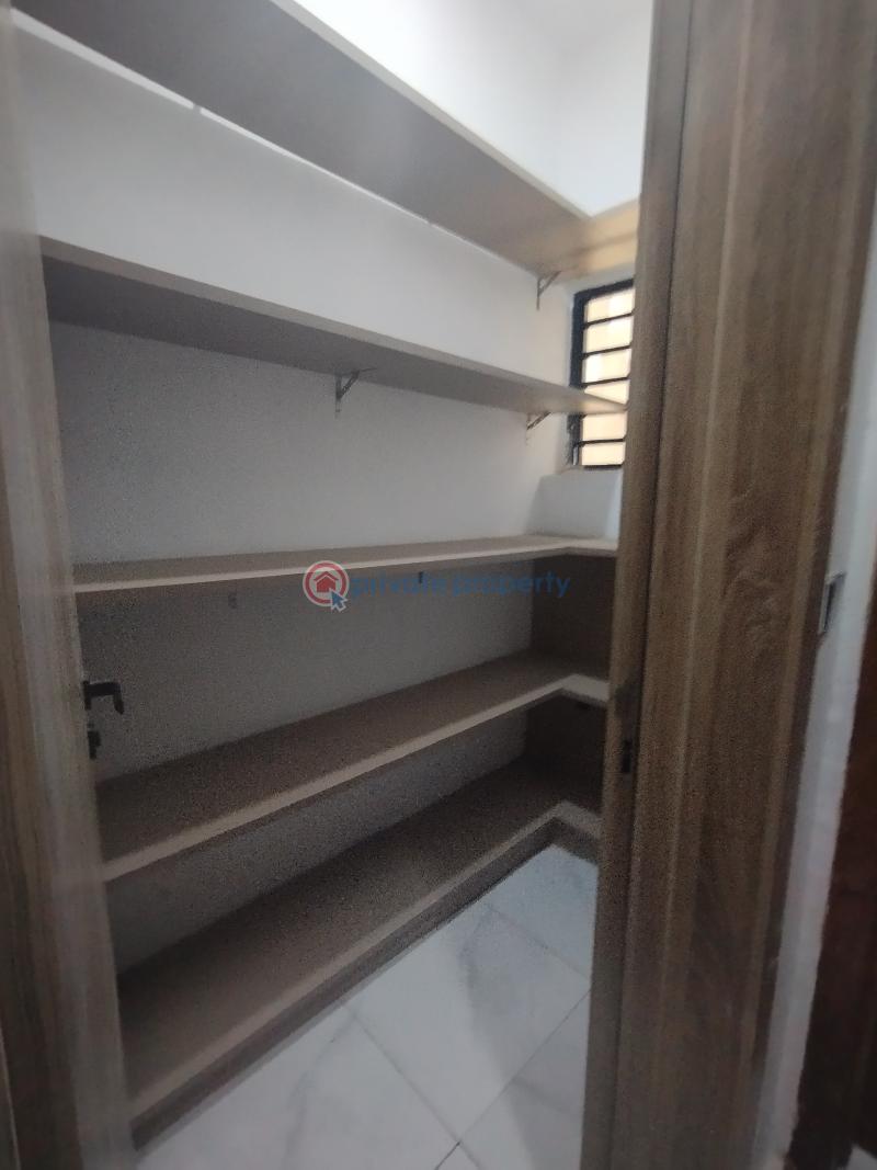 5 bedroom Detached Duplex For Sale Estate Osapa London Lekki Lagos - 10