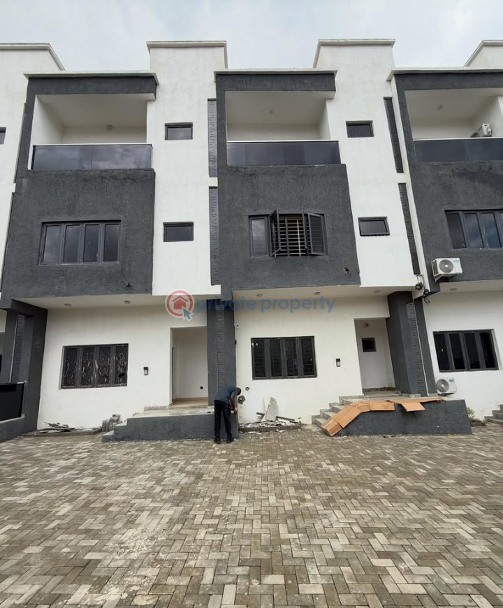 4 bedroom Terraced Duplex For Rent Guzape Abuja Phase 1  - 1