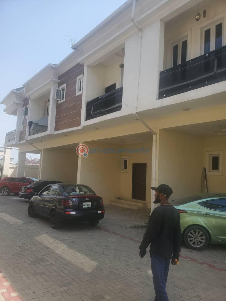 For rent Flat & Apartment Harris Drive Victoria Garden City Lekki