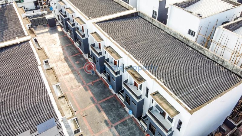 4 bedroom Terraced Duplex For Sale Chevron Drive Lekki Lagos - 1