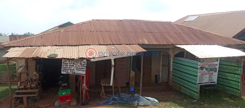 3 bedroom Detached Bungalow For Sale Lifefort Area Adeosun Ologuneru Road Ibadan Ibadan Polytechnic/University of Ibadan Oyo - 9