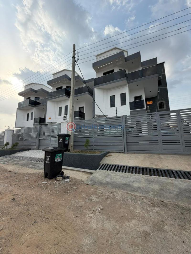 House For Sale Carlton Gate Estate, Akobo, Ibadan Ibadan Oyo - 0