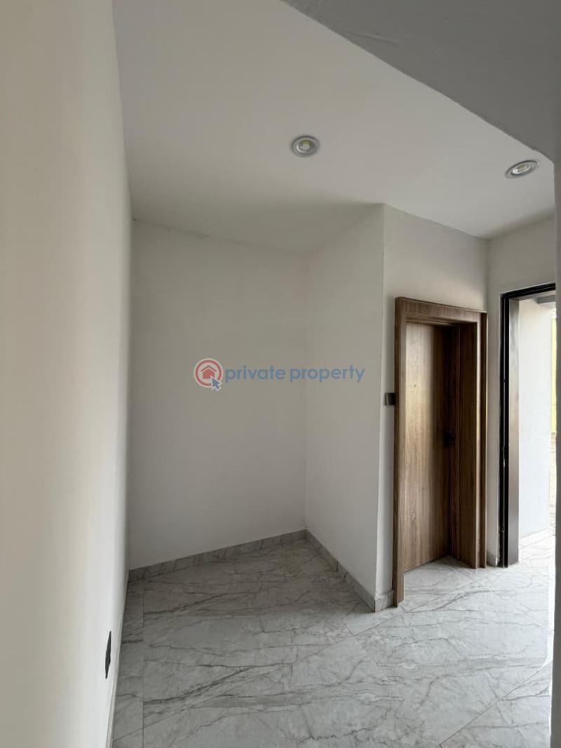 4 bedroom Terraced Duplex For Sale Kolapo Ishola Gra, Akobo Akobo Ibadan Oyo - 5
