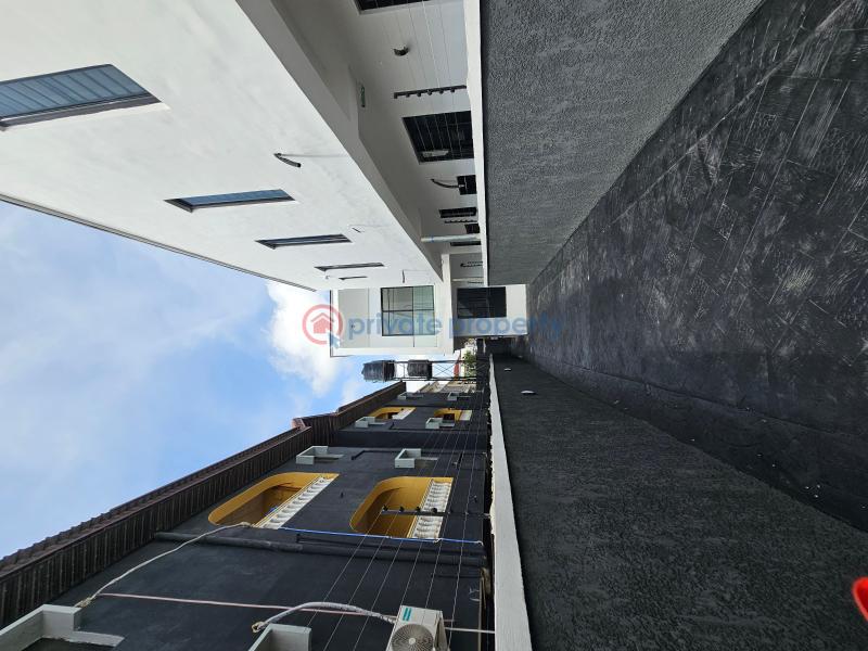 4 bedroom Semi detached Duplex For Sale Chevron Drive Lekki Lagos - 1