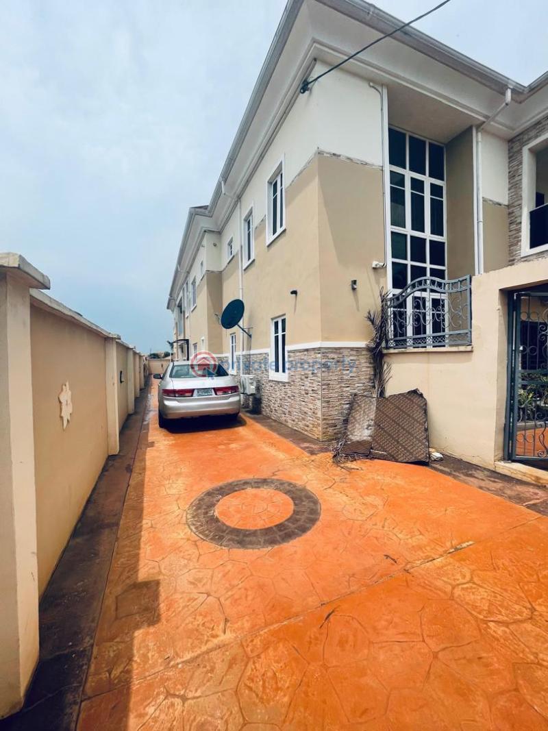 3 bedroom Block Of Flats For Rent Laderin Estate. Oke Mosan Abeokuta Ogun - 7