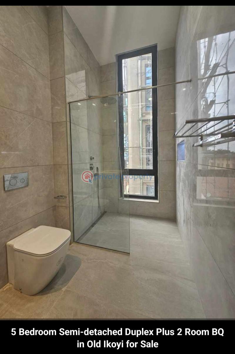 5 bedroom Semi detached Duplex For Sale . Old Ikoyi Lagos - 5