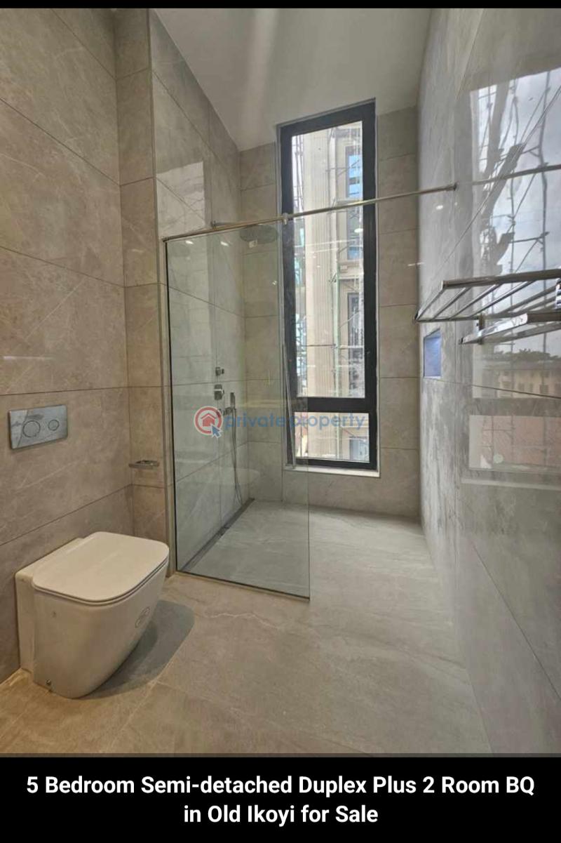 5 bedroom Semi detached Duplex For Sale . Old Ikoyi Lagos - 1
