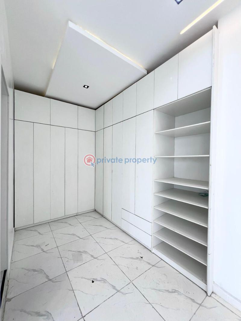 The most luxurious top notch duplex - 17 5 bedroom Detached Duplex For Sale Ajah Lagos - 17