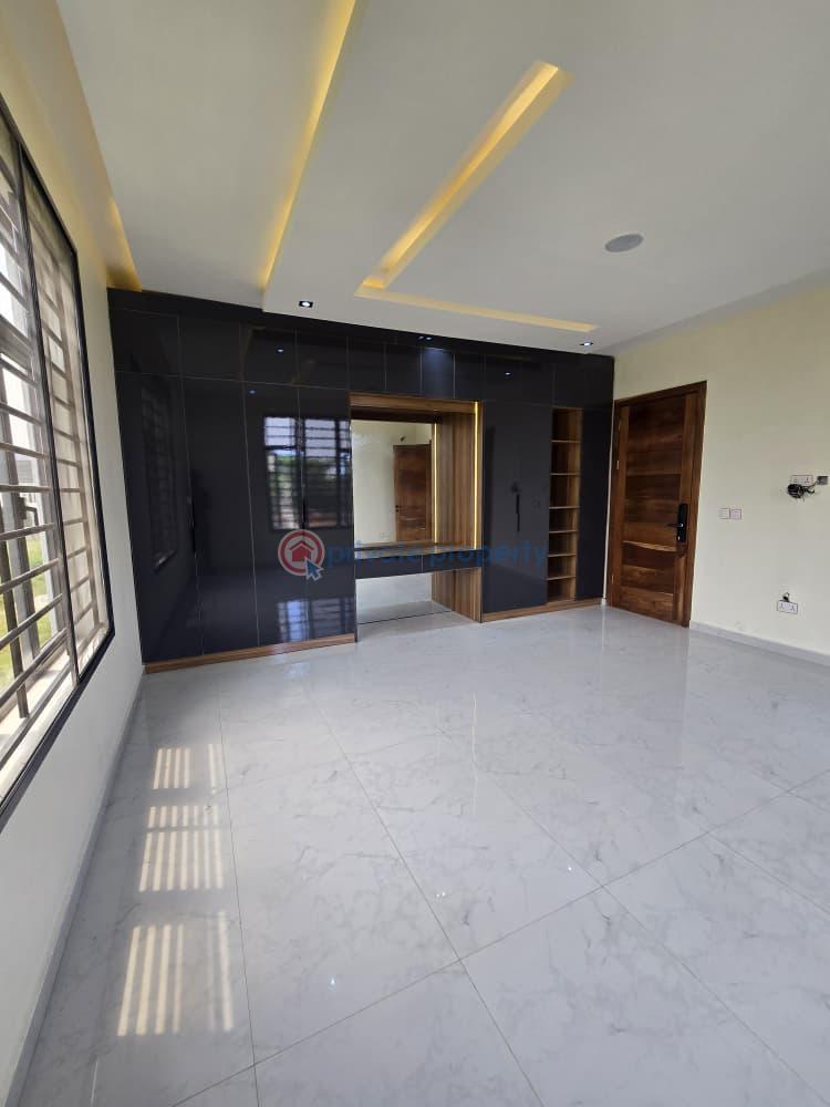 The most spacious and luxurious 5 bed detached duplex + bq - 19 5 bedroom Detached Duplex For Sale Ajah Lagos - 19
